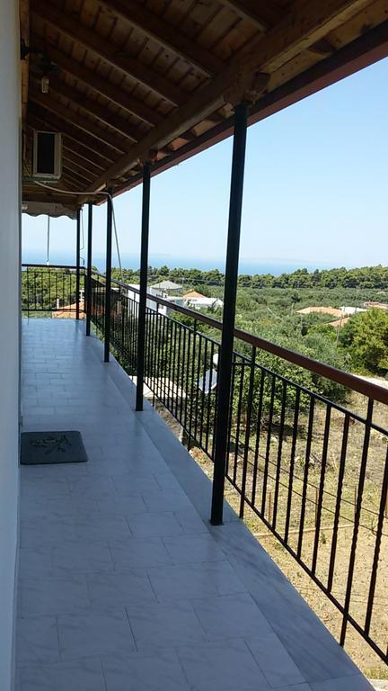 Villa Nefeli Loútsa المظهر الخارجي الصورة