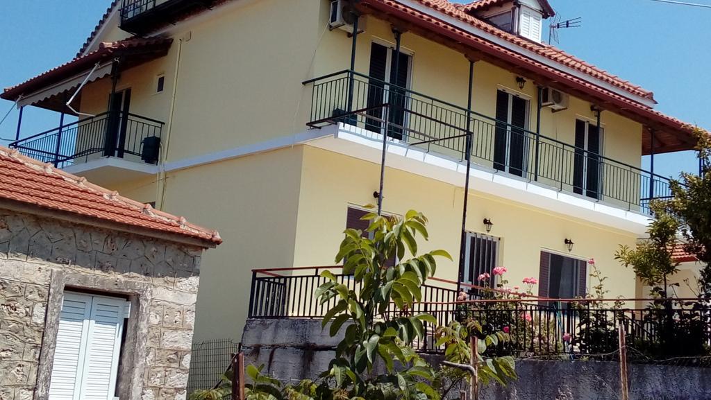 Villa Nefeli Loútsa المظهر الخارجي الصورة